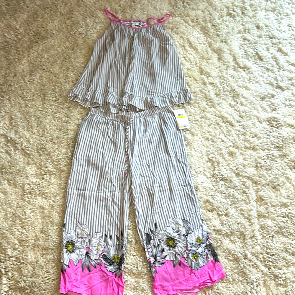 Kensie Womens Cami cropped Striped Floral Pajama Set sz med New with tags
